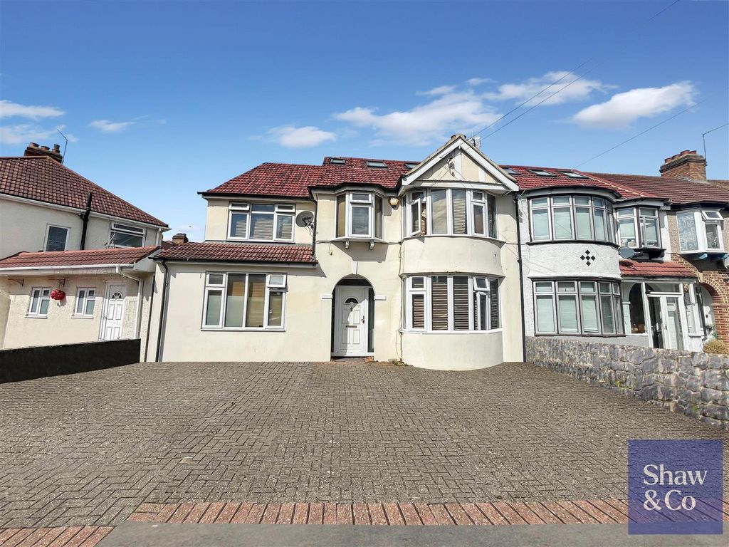 Property photo 1 of 6 Jeymer Drive Front 1.Jpg