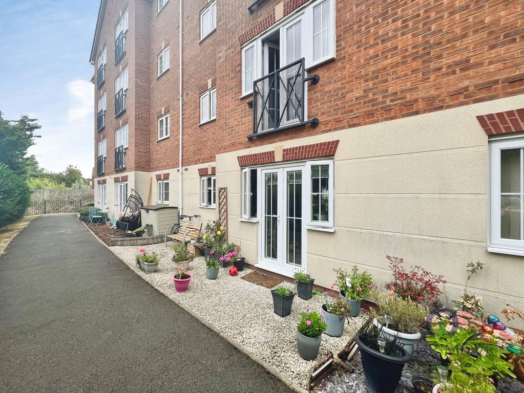 Property photo 1 of 11 Pbox-Img.Jpg