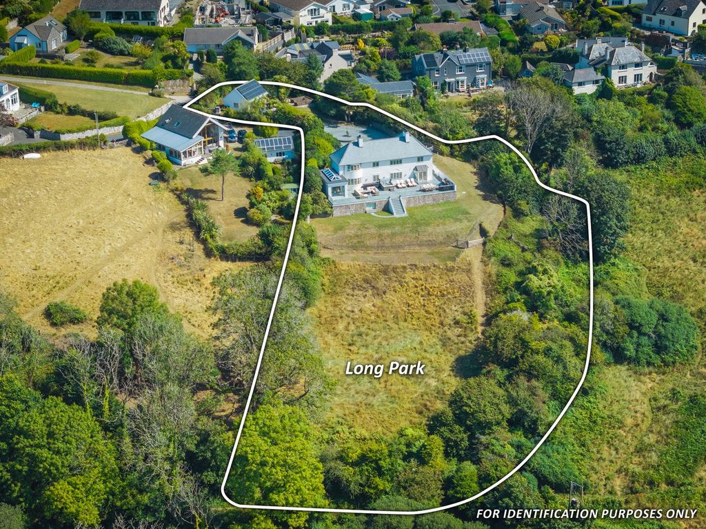 Property photo 3 of 48