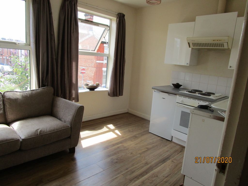 Property photo 2 of 7 Open Plan Kitchen\Lounge