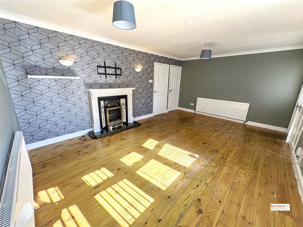 Property photo 3 of 24 Picture No. 22