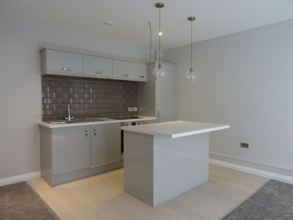 Property photo 2 of 7 Kitchen/Dining