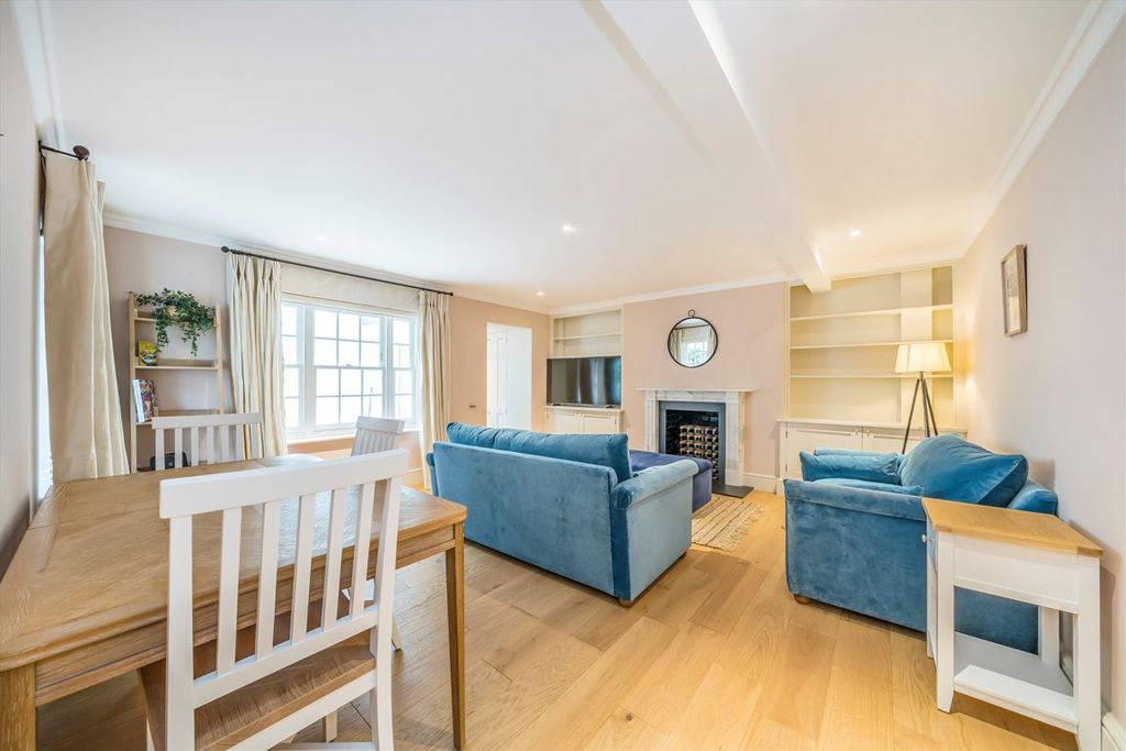 Property photo 2 of 7