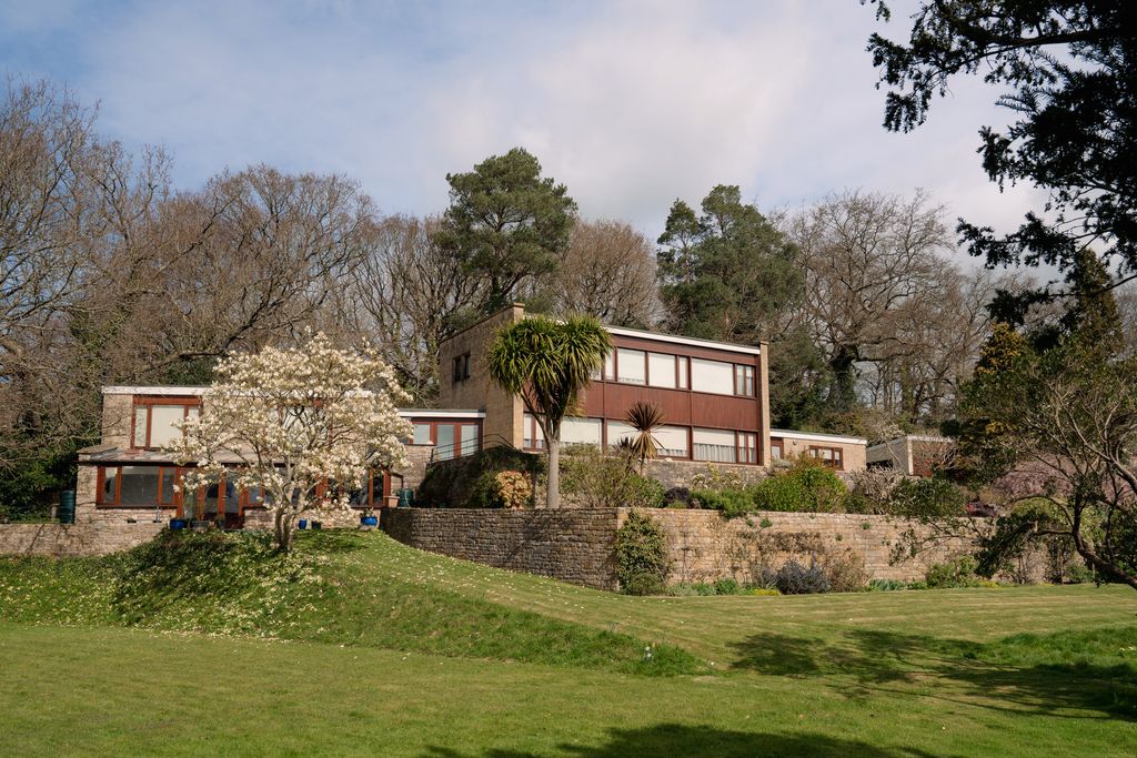 Property photo 1 of 33 335452 - Editext1.Jpg