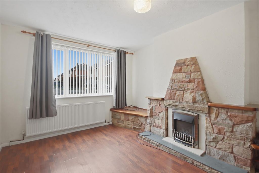 Property photo 2 of 15 Living Room