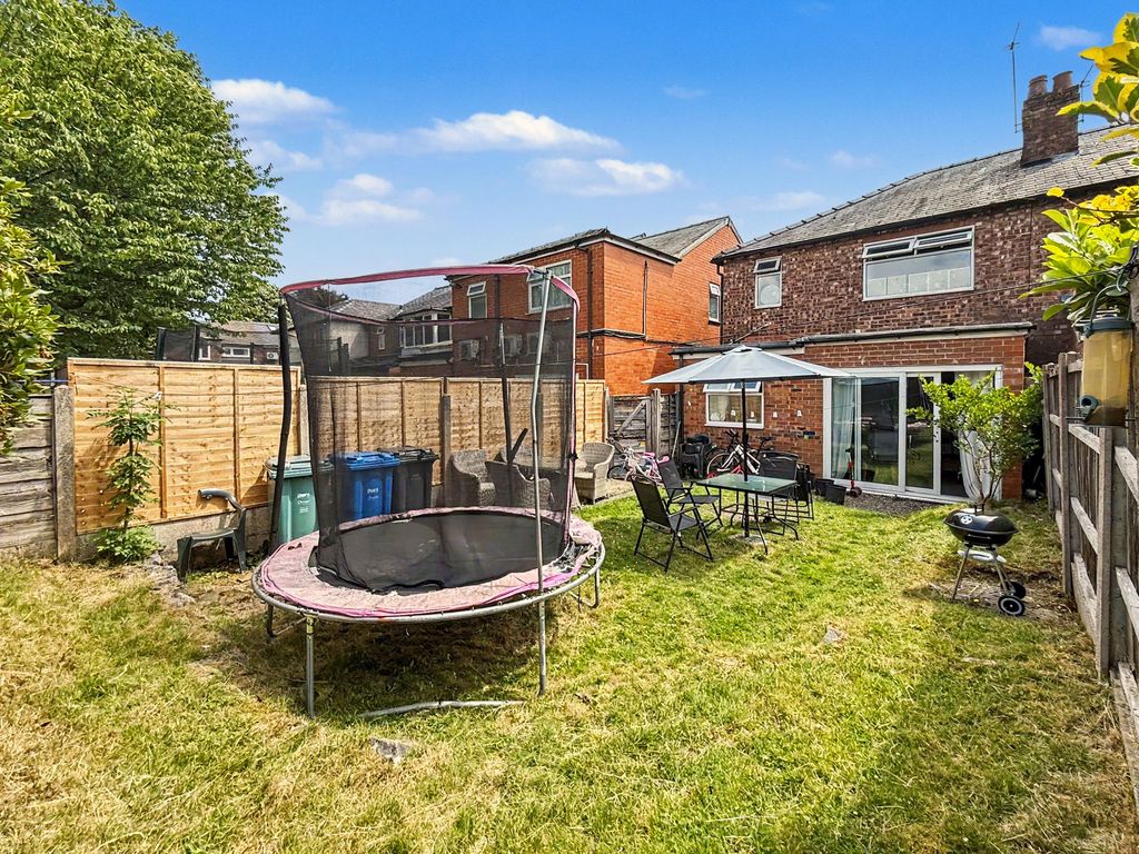 Property photo 2 of 23