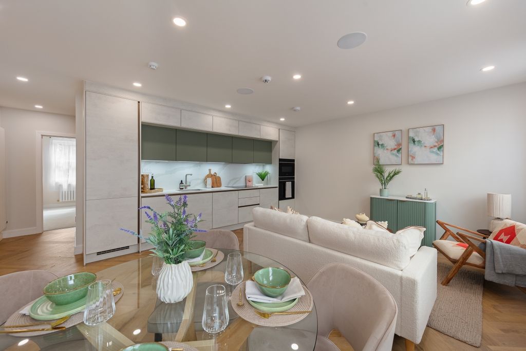 Property photo 2 of 11 094A1748