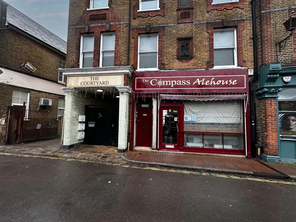 Property photo 1 of 11 External