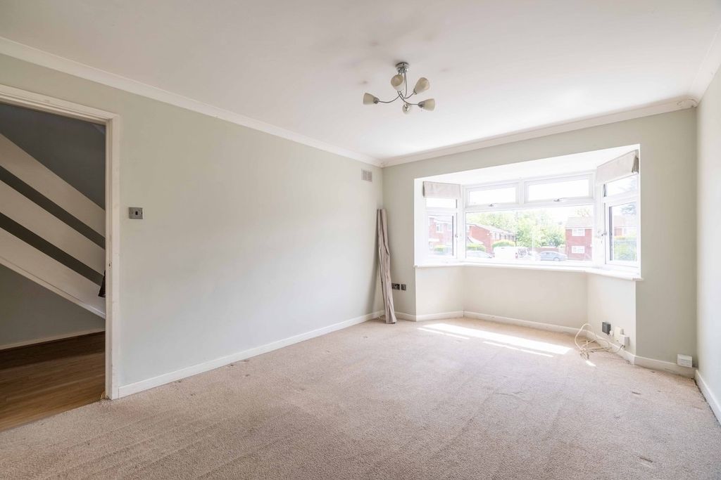 Property photo 3 of 19