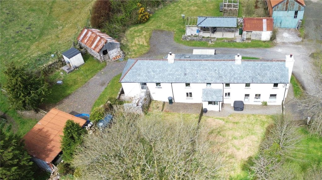 Property photo 1 of 20 Front