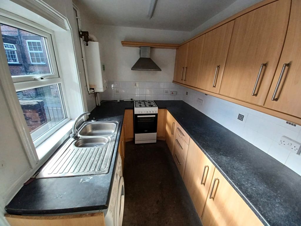 Property photo 3 of 23 Picture No. 04