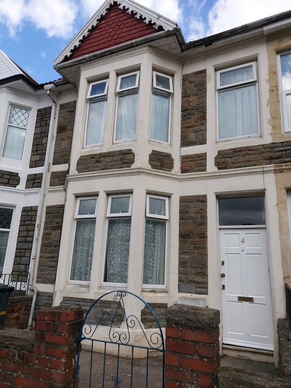 Property photo 1 of 16 Charming Front View Of A Classic Terraced House, S...