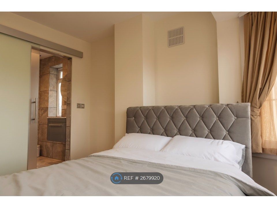 Property photo 3 of 30