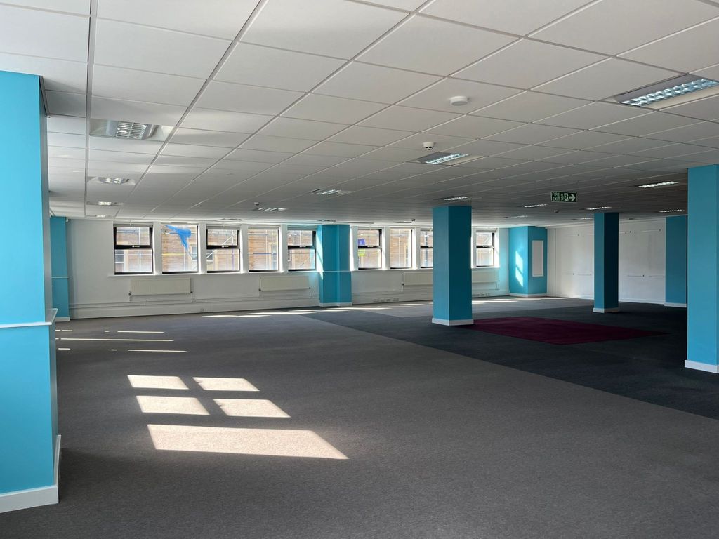 Property photo 2 of 4