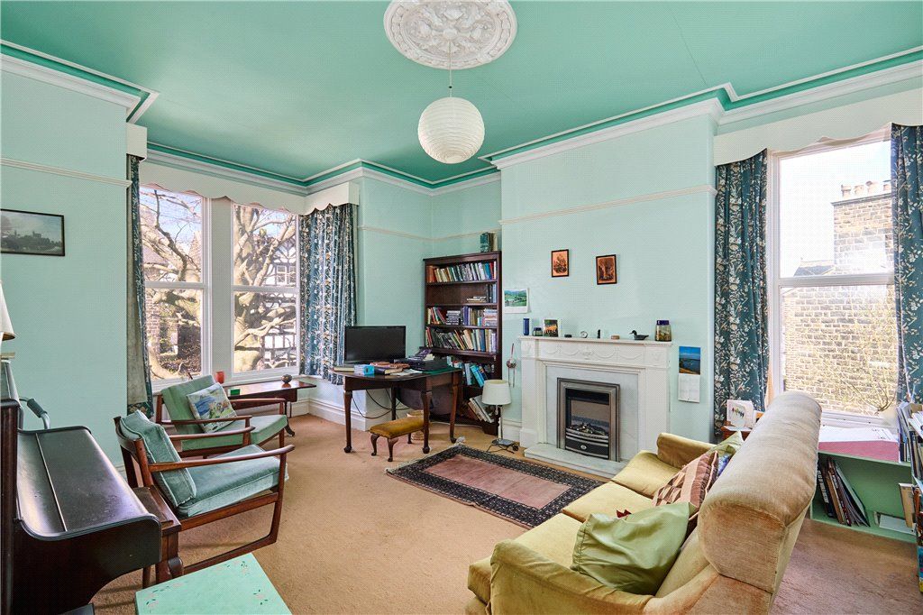 Property photo 2 of 12 Living Room
