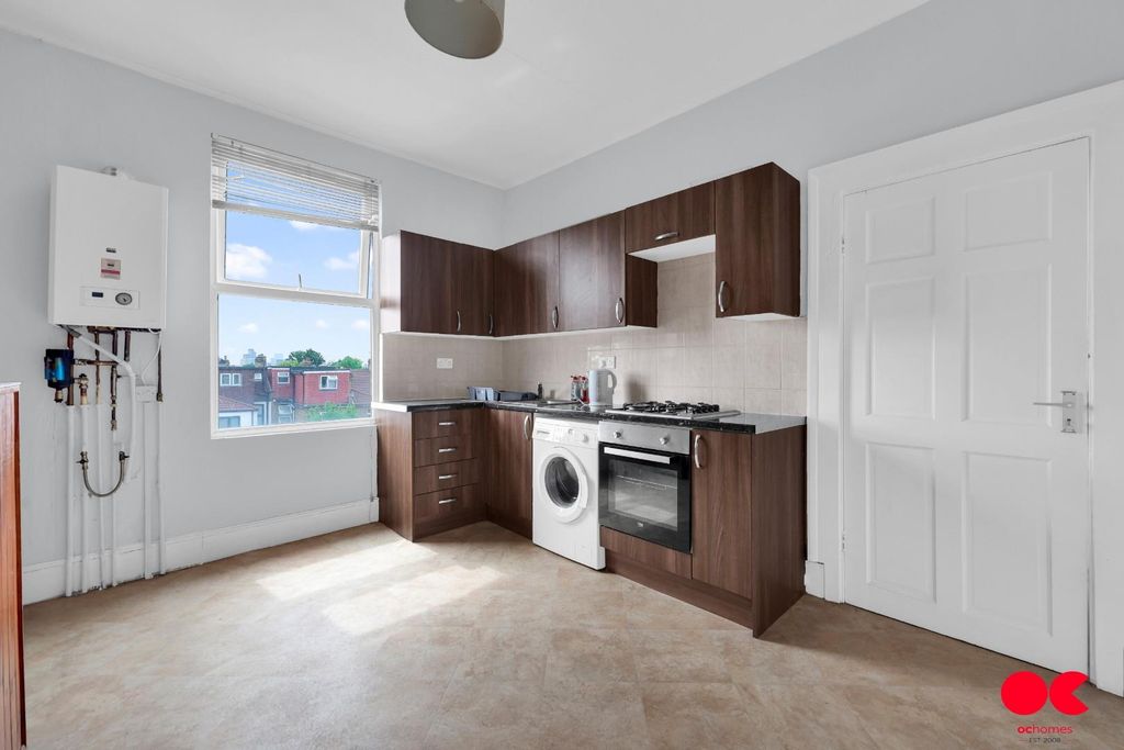 Property photo 3 of 21 9S4A7674.Jpg