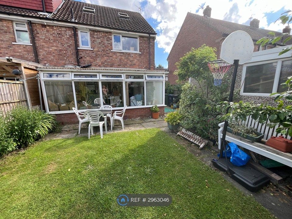 Property photo 2 of 18