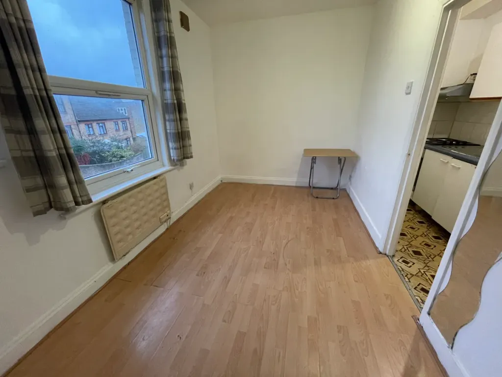 Property photo 1 of 3