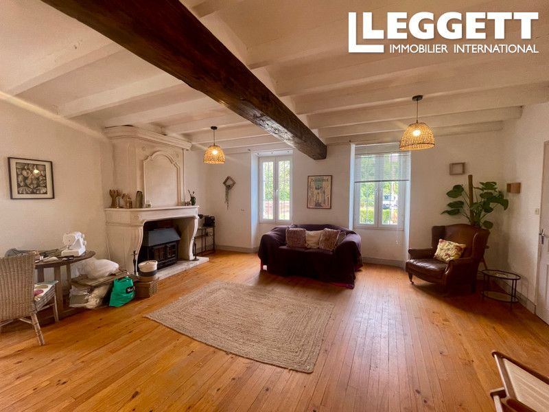 Property photo 3 of 10