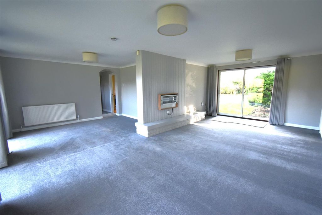 Property photo 3 of 14