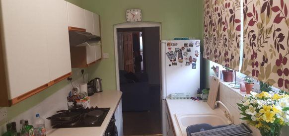 Property photo 3 of 8 Kitchen