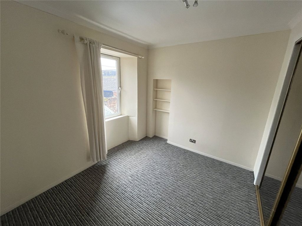 Property photo 3 of 12 Picture No. 04