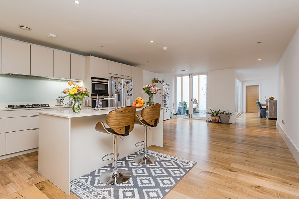 Property photo 2 of 11 1F Dora Road-Kit.Jpg