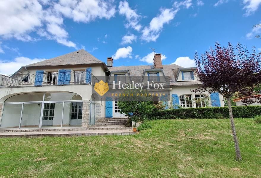 Property photo 1 of 33