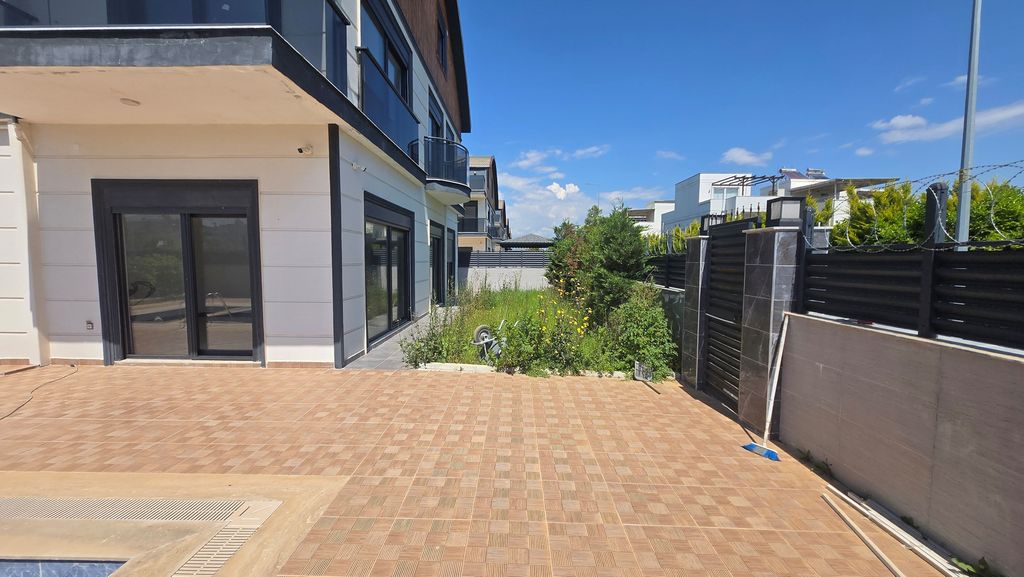 Property photo 3 of 20 Brand New Villa Investment For Sale In Antalya - Large Sun Terrace Around The Pool