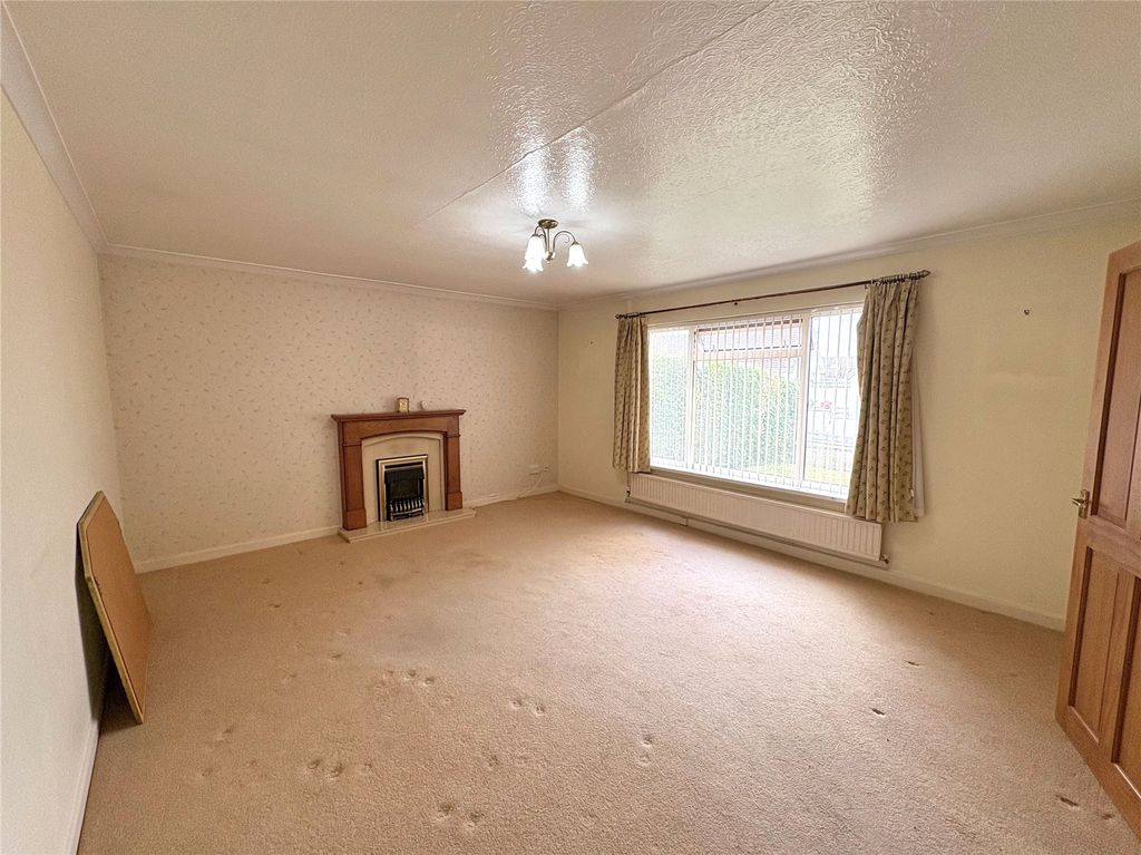 Property photo 3 of 18 Picture No. 39