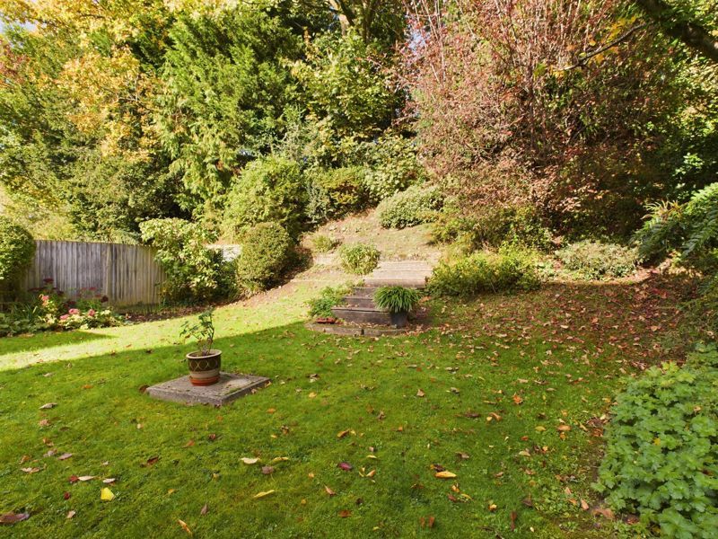 Property photo 3 of 17 Garden