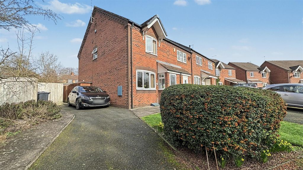 Property photo 2 of 17 Approach