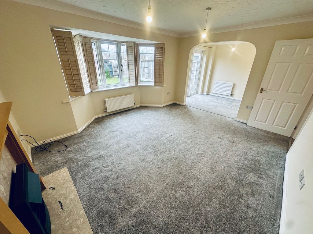 Property photo 2 of 13 Living Room