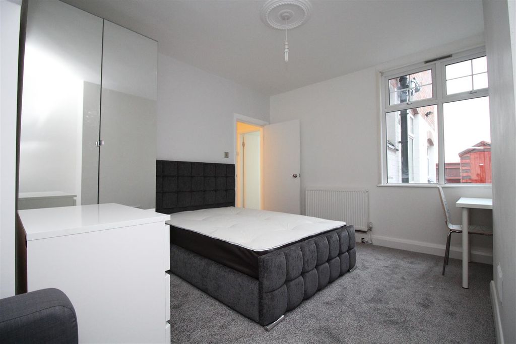 Property photo 3 of 7 Img_0363.Jpg