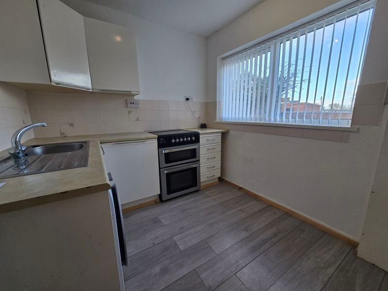 Property photo 2 of 6 Photo 6