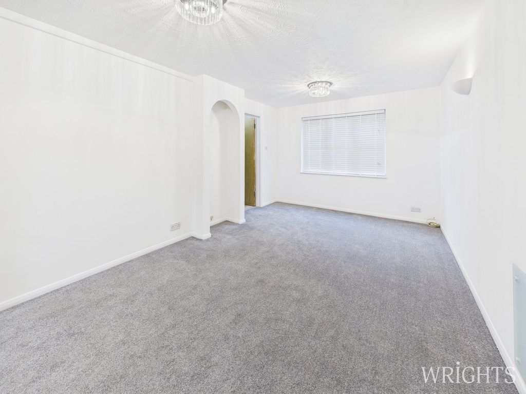 Property photo 2 of 15 Living Room