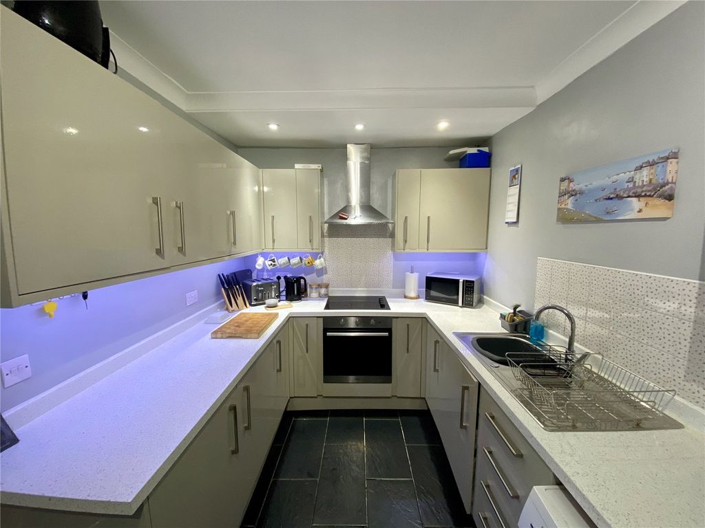 Property photo 3 of 19 Picture No. 05