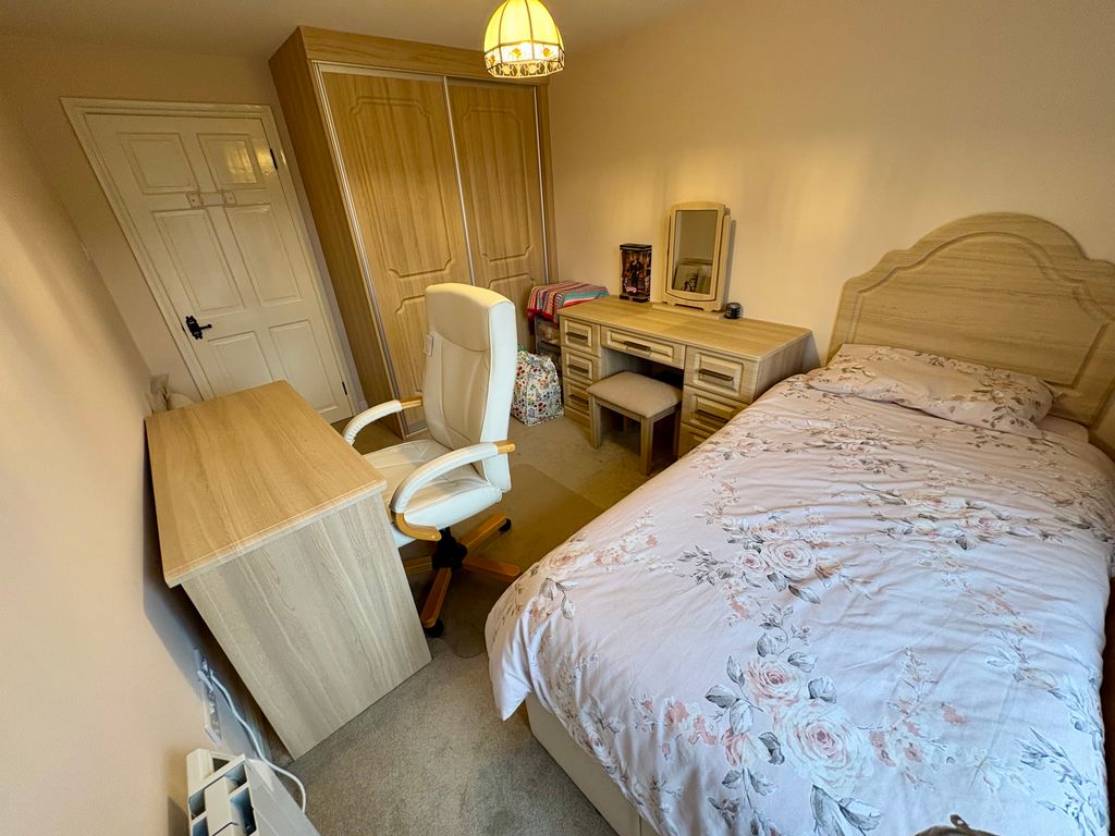 Property photo 2 of 8 Image