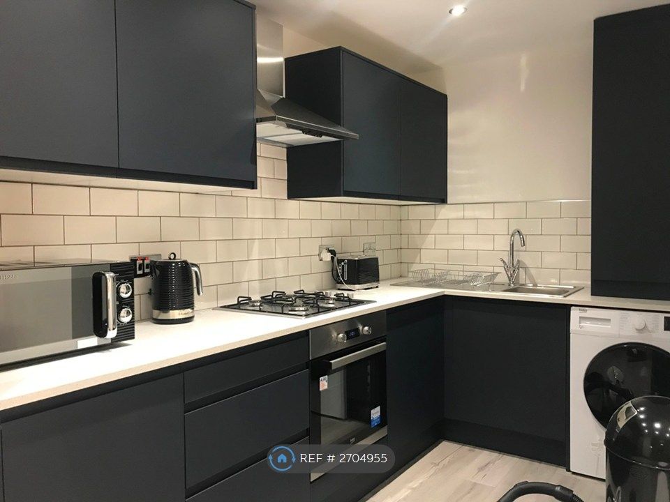 Property photo 1 of 3