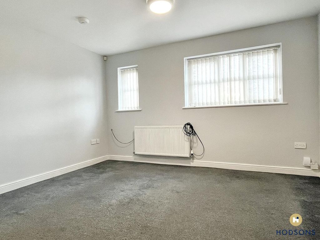 Property photo 3 of 6 Living Room