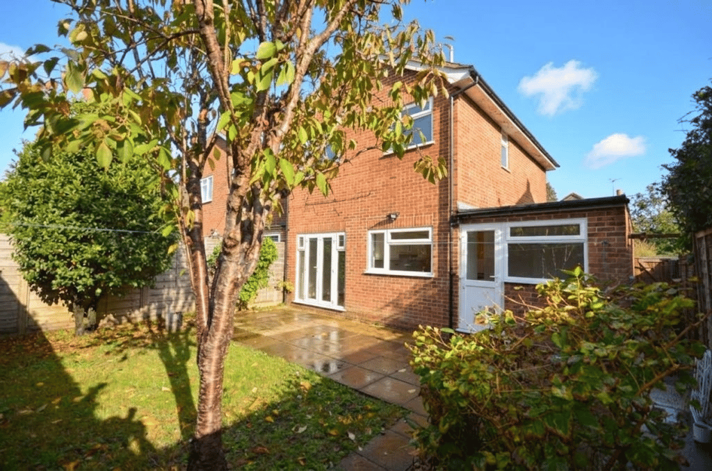 Property photo 3 of 12