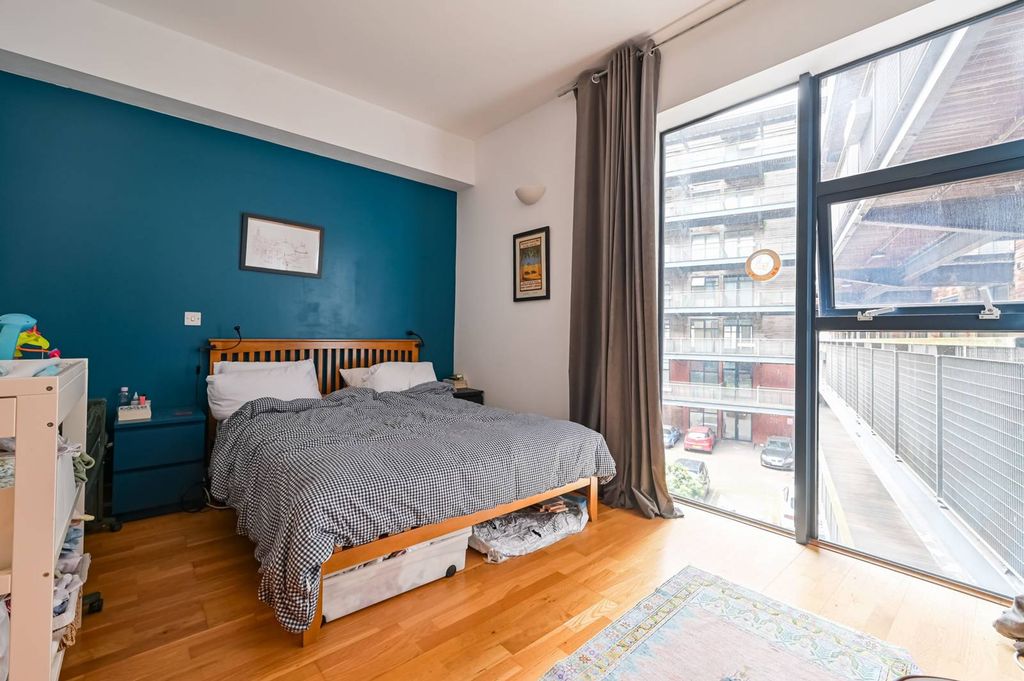 Property photo 3 of 13