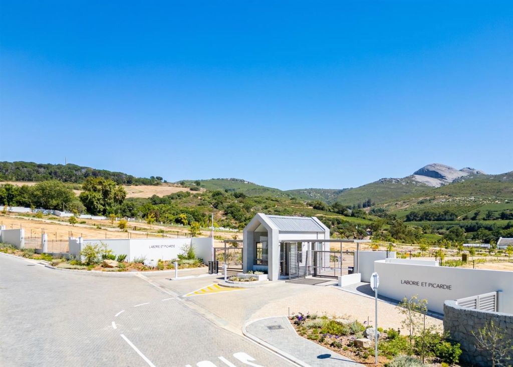 Property photo 1 of 12 Tk1721733