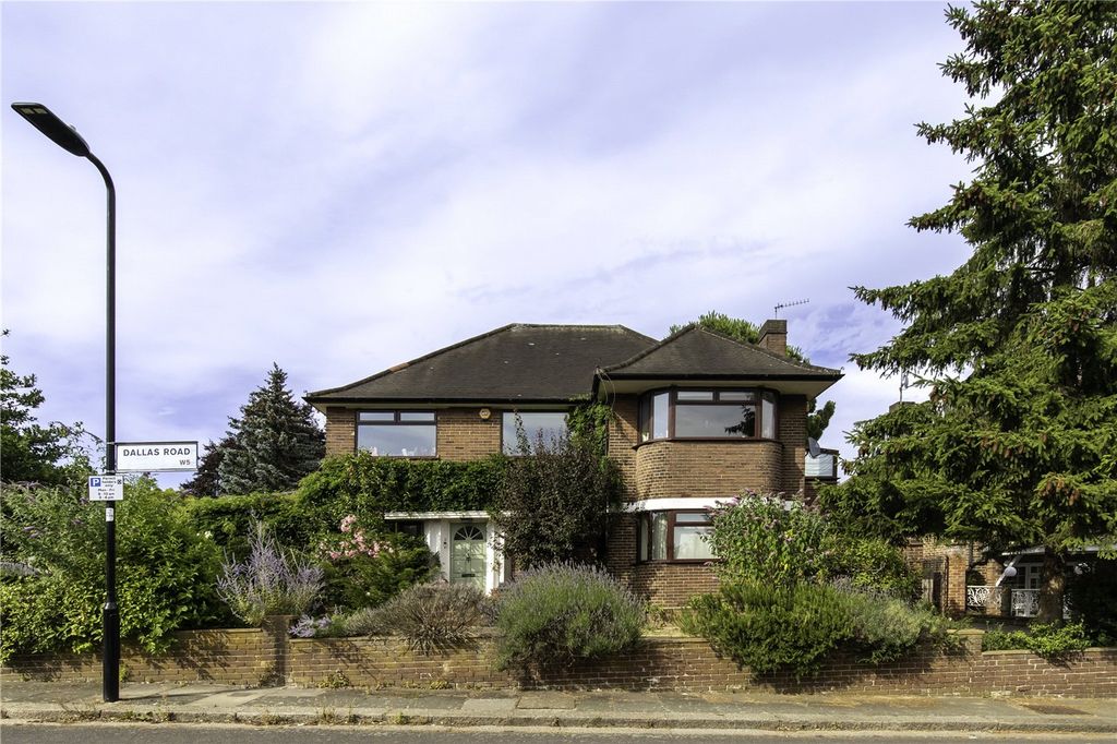 Property photo 2 of 23 Picture No. 10