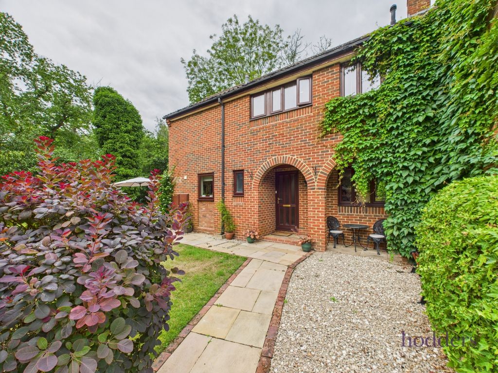 Property photo 3 of 29 Picture No. 48