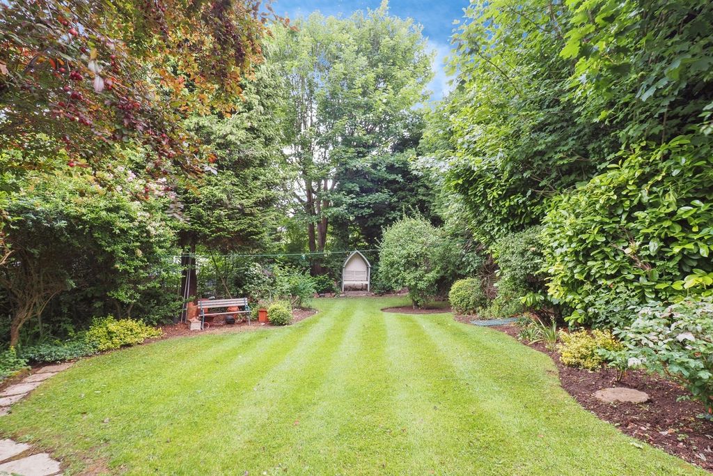 Property photo 2 of 17 Rear Garden