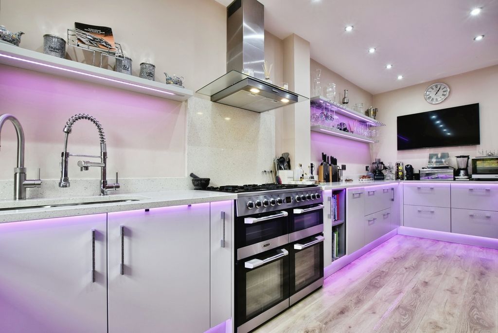 Property photo 2 of 26 Pbox-Img.Jpg