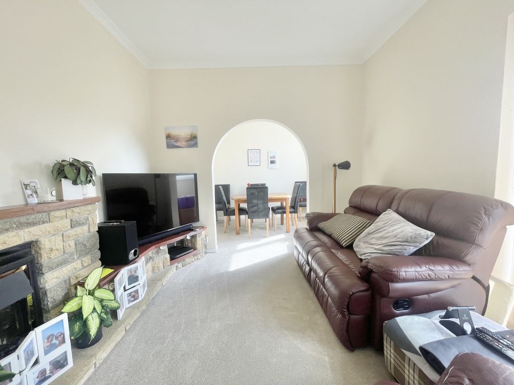 Property photo 3 of 19 Photo 13