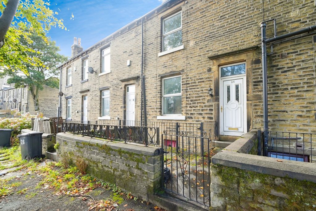 Property photo 1 of 17