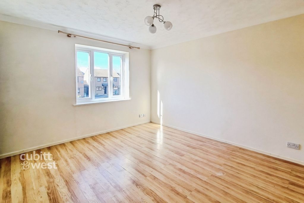 Property photo 3 of 9 68091Ed6-4